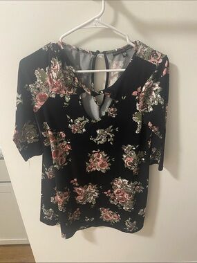 Floral Keyhole V-Neck Women's dress in Black and Rose